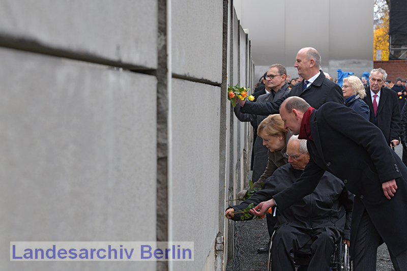 Gedenkfeier an der Gedenkstätte Berliner Mauer anlässlich des Jubiläums „30 Jahre Mauerfall“ (Berlin-Mitte, Bernauer Straße), 9. November 2019