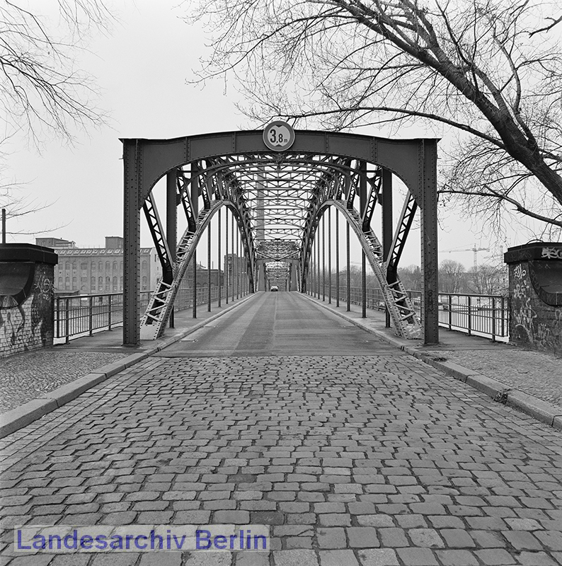 Eiswerderbrücke über die Havel in Spandau, 30. November 1994
